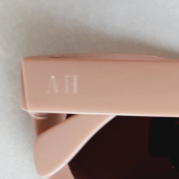 Anea Hill Duchess Sunglasses - Picture 6 of 10